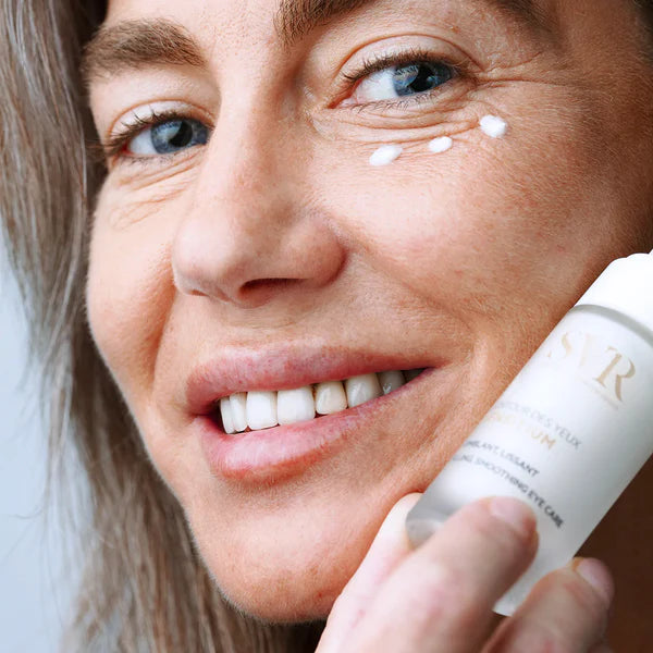 Texture fondante du soin yeux SVR Densitium – hydrate, raffermit et illumine le regard, adapté aux peaux sensibles