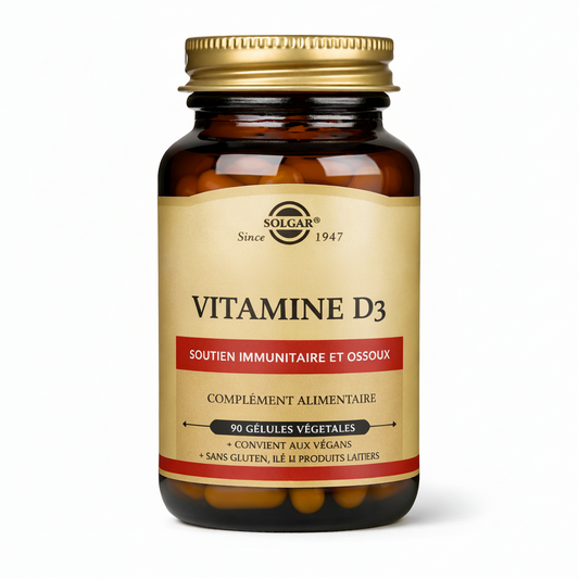 Bottle of Solgar Baies de Saw Palmetto on a white background