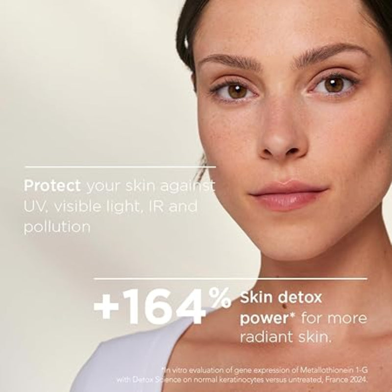 Bioderma Photoderm XDefense Ultra Fluid SPF50+ provides broad-spectrum sun protection against UV rays, blue light, and pollution. Ideal for sensitive, oily, and acne-prone skin with a matte and invisible finish
