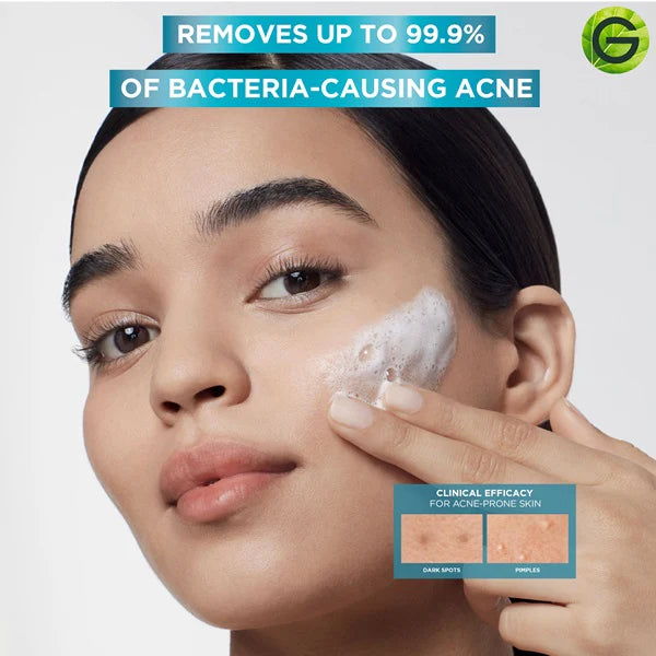 Garnier Fast Clear [2%] Salicylic Acid & Vitamin C - 3-in-1 Anti-Acne Exfoliating Wash (150ml)