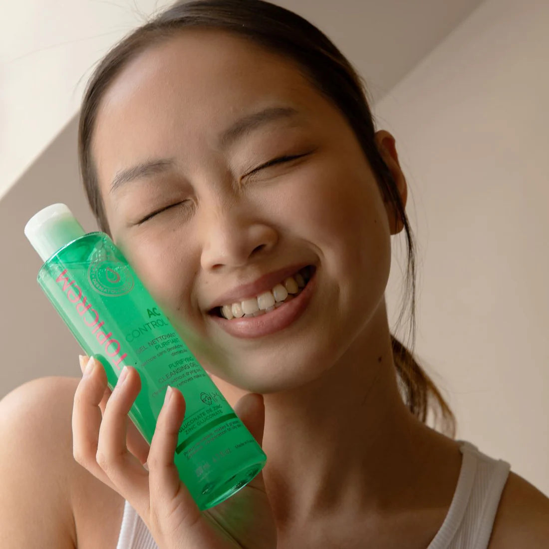 Topicrem AC Purifying Cleansing Gel 200ml – gentle foaming gel cleanser for oily and acne-prone skin.