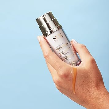 Texture biphasée du SVR Densitium Bi-Sérum – fusion huile-sérum pour une peau plus ferme, lumineuse et visiblement plus jeune