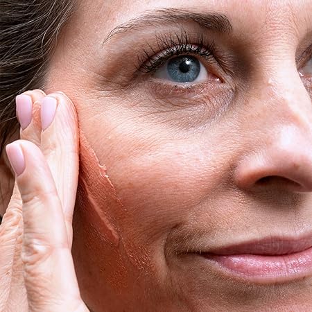 Texture rosée et veloutée de la crème SVR Densitium Rose Éclat – effet bonne mine immédiat et peau visiblement plus ferme et lumineuse