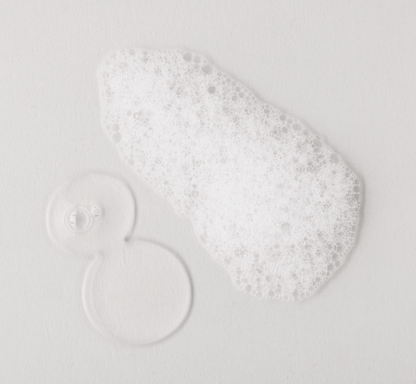 Noreva Exfoliac Gel Moussant 200ml – clear gel texture that gently foams to cleanse oily, blemish-prone skin.