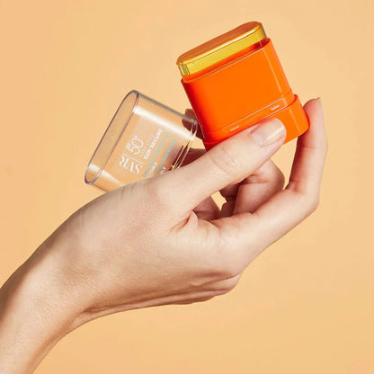 SVR Sun Secure Easy Stick SPF 50+ – Compact sunscreen stick for sensitive skin with invisible finish.