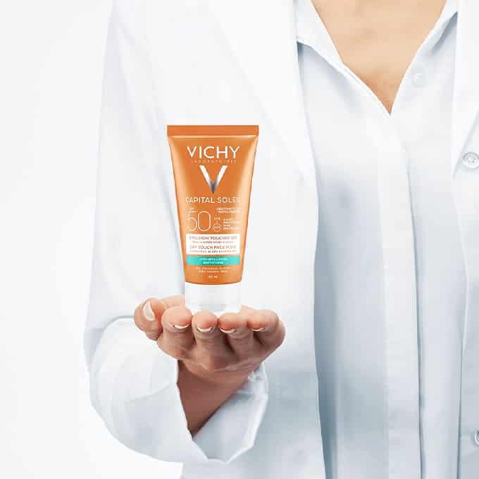 VICHY Capital Soleil Dry Touch Face Fluid BB Tinted SPF50+ - dsonline.me